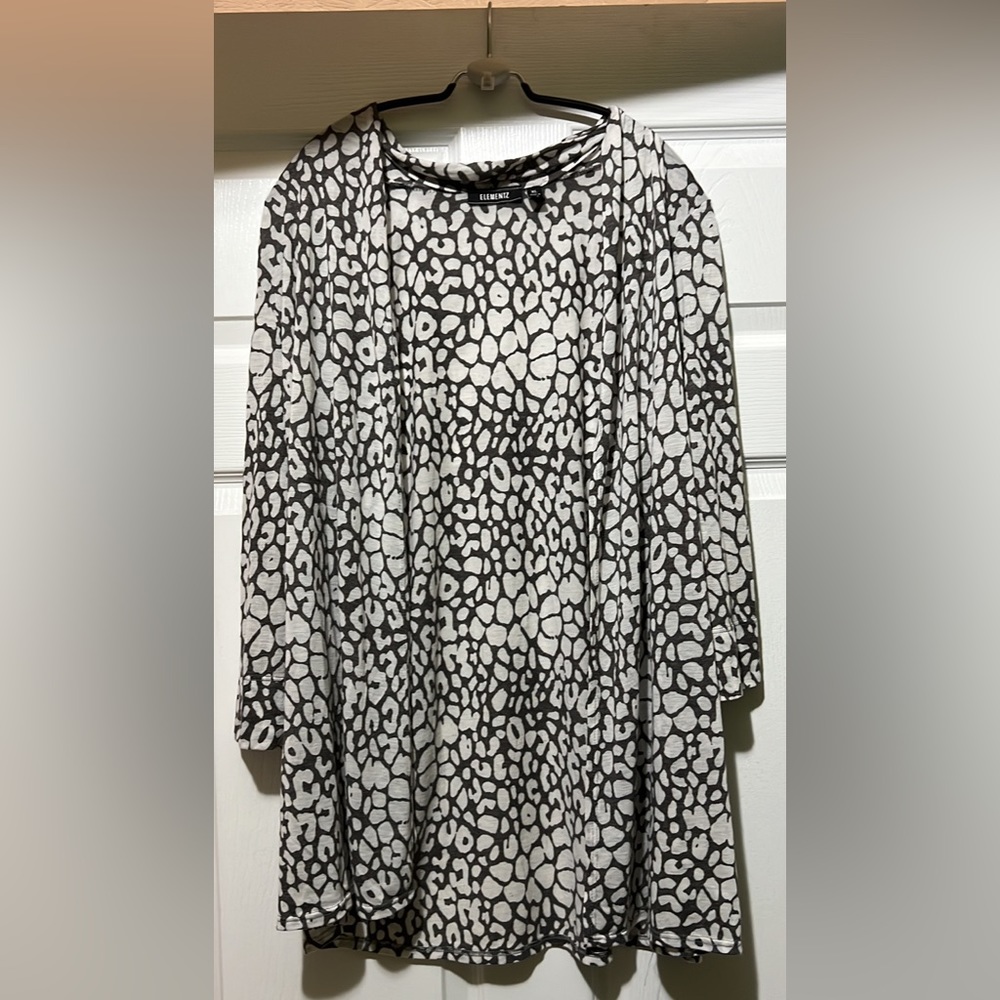 Elementz Shawl Top